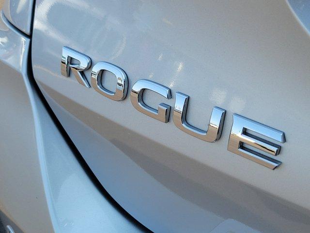 Photo of 2020 Brilliant Silver Metallic Nissan Rogue