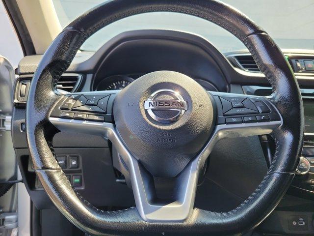 Photo of 2020 Brilliant Silver Metallic Nissan Rogue