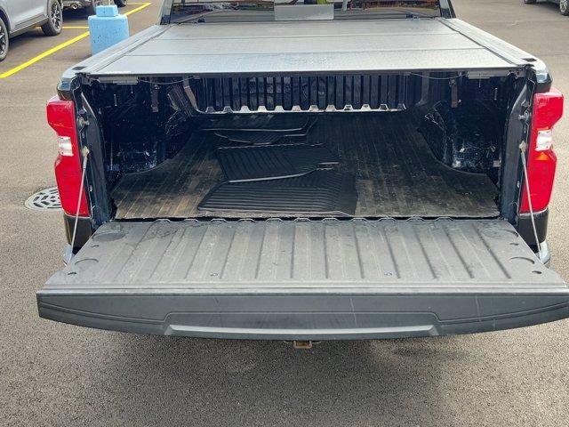Photo of 2019 Black Chevrolet Silverado 1500