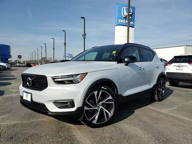 2020 Volvo XC40