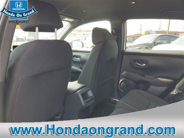 Photo of 2026 Platinum White Pearl Honda HR-V