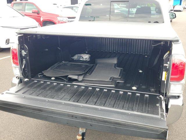 Photo of 2022 White Toyota Tacoma