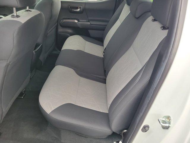 Photo of 2022 White Toyota Tacoma