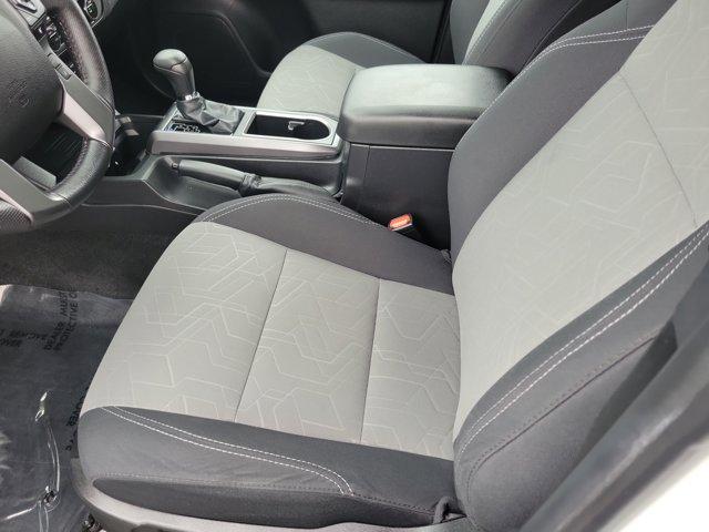 Photo of 2022 White Toyota Tacoma