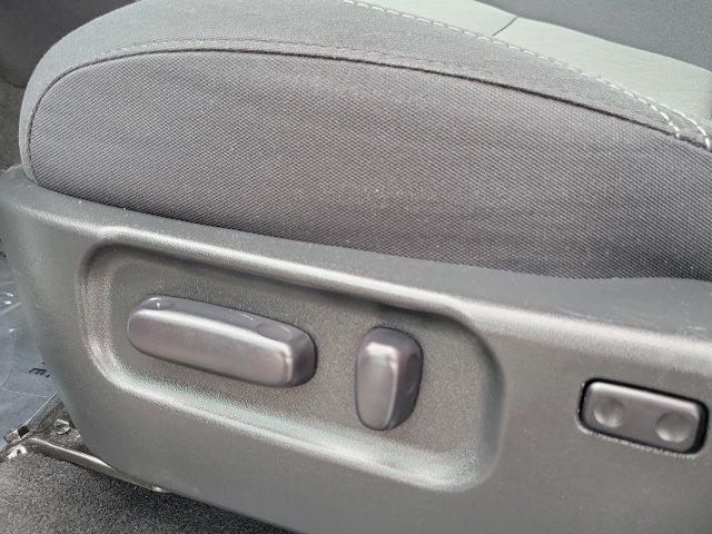Photo of 2022 White Toyota Tacoma