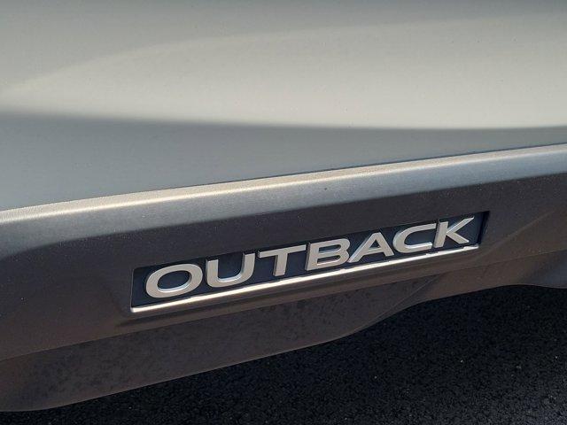 Photo of 2021 Crystal White Pearl Subaru Outback