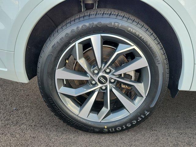 Photo of 2022 White Audi Q5