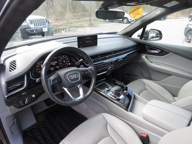 Photo of 2018 Graphite Gray Metallic Audi Q7