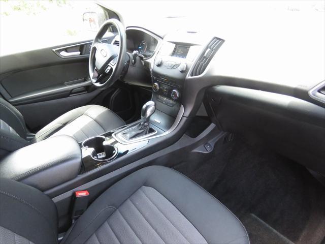 Photo of 2018 Magnetic Metallic Ford Edge