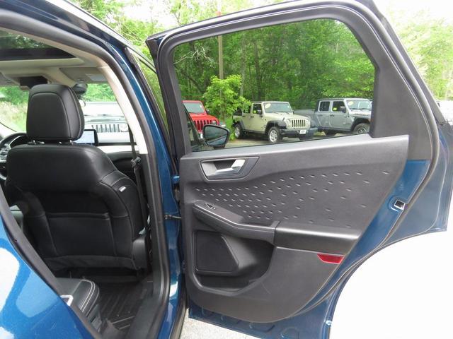 Photo of 2020 Dark Persian Green Metallic Ford Escape