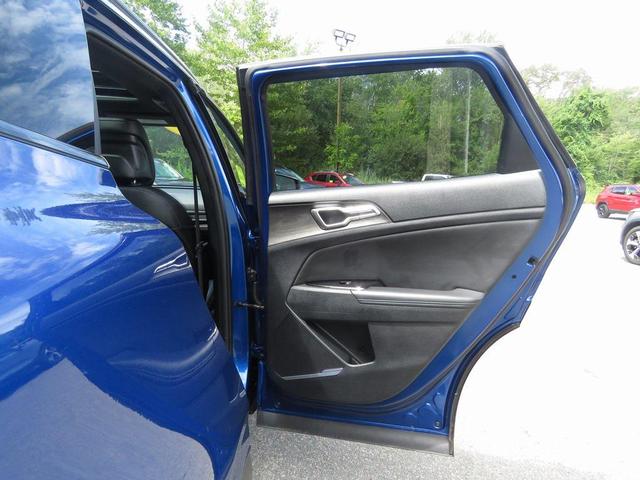 Photo of 2023 Sapphire Blue Kia Sportage