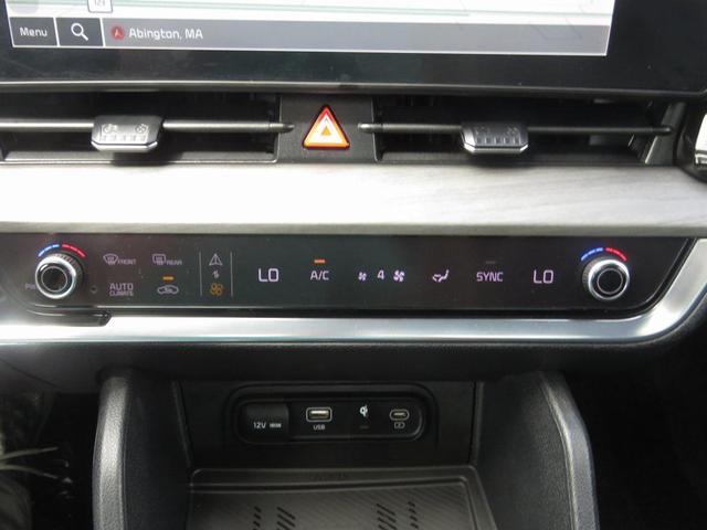 Photo of 2023 Sapphire Blue Kia Sportage