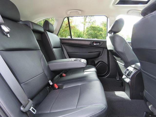 Photo of 2016 Twilight Blue Metallic Subaru Outback