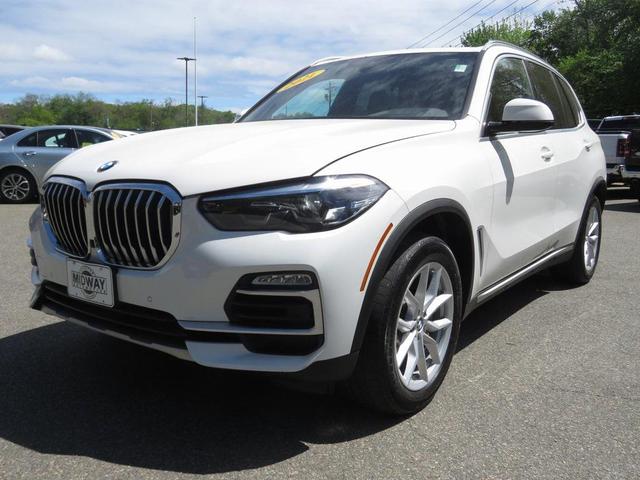 Photo of 2021 Alpine White BMW X5