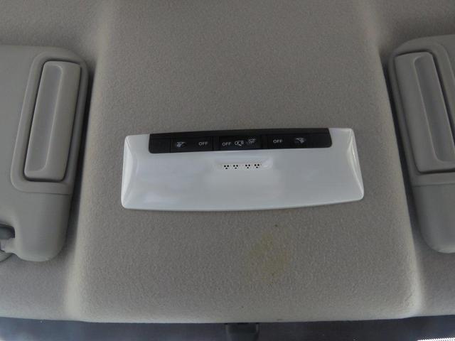 Photo of 2023 Brilliant Silver Metallic Nissan Versa