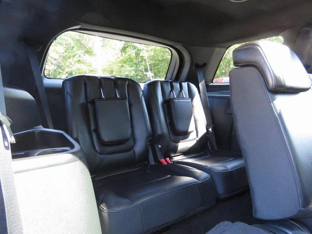 Photo of 2018 Ruby Red Metallic Tinted Clearcoat Ford Explorer