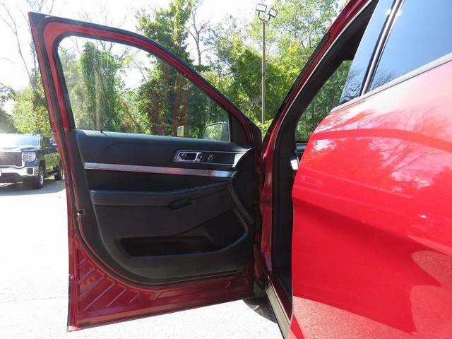 Photo of 2018 Ruby Red Metallic Tinted Clearcoat Ford Explorer