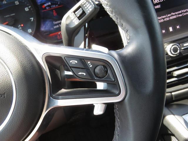 Photo of 2021 2 Porsche Macan