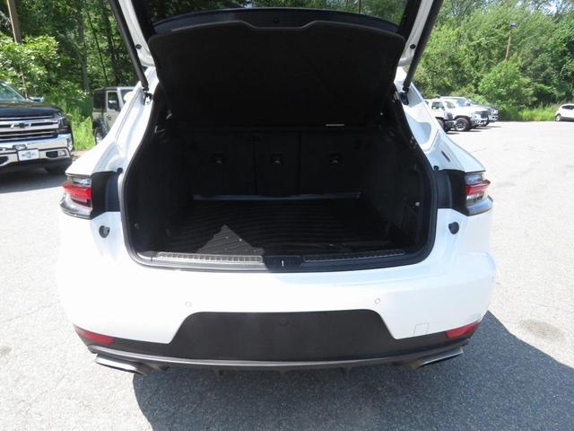 Photo of 2021 2 Porsche Macan