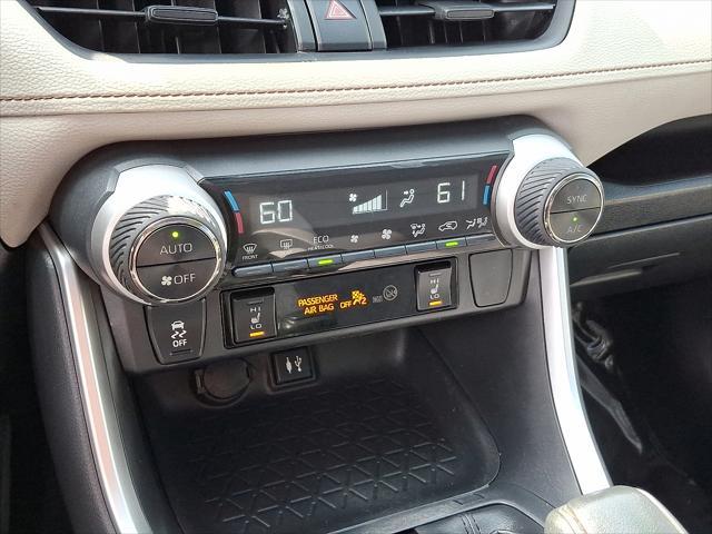 Photo of 2019 Midnight Black Metallic Toyota RAV4