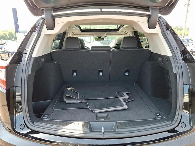 Photo of 2025 Majestic Black Pearl Acura RDX