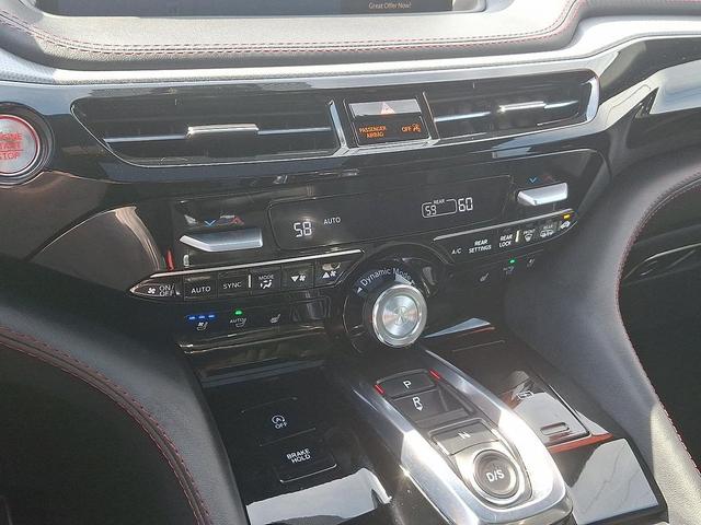 Photo of 2022 Majestic Black Pearl Acura MDX