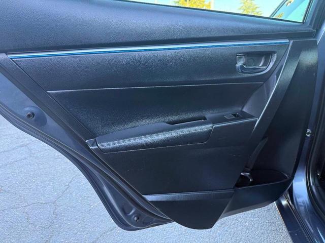 Photo of 2015 Blue Toyota Corolla