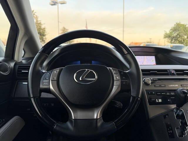 Photo of 2015 Silver Lexus RX 350
