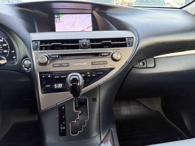 Photo of 2015 Silver Lexus RX 350