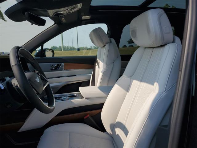 Photo of 2026 Stellar Black Metallic Cadillac VISTIQ