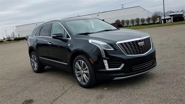 Photo of 2025 Stellar Black Metallic Cadillac XT5