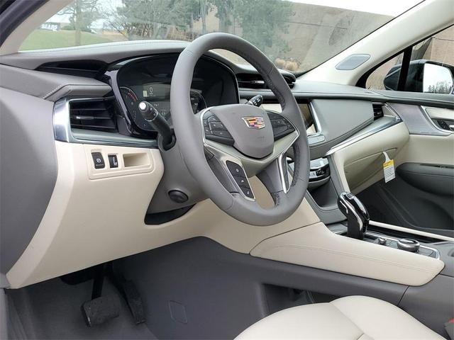 Photo of 2025 Stellar Black Metallic Cadillac XT5