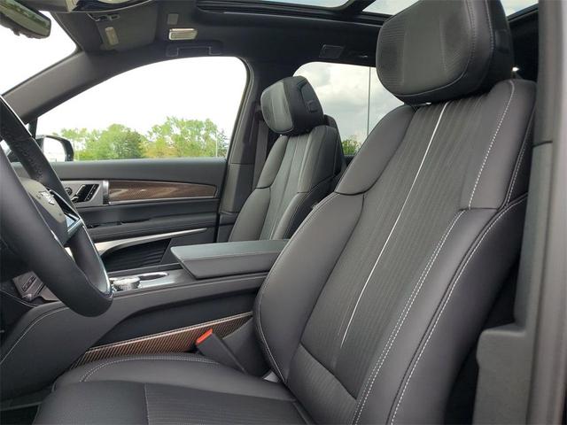 Photo of 2026 Stellar Black Metallic Cadillac VISTIQ