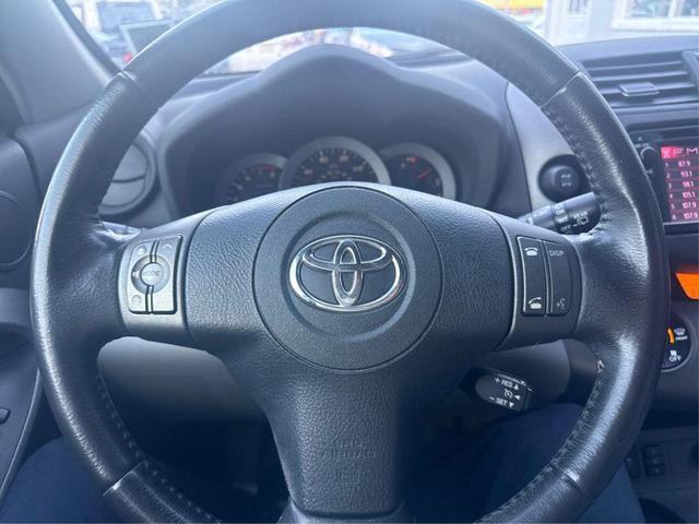 Photo of 2012 Black Toyota RAV4
