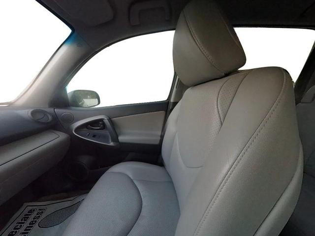 Photo of 2012 Black Toyota RAV4