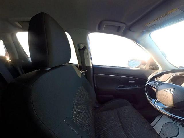 Photo of 2016 Cool Silver Metallic Mitsubishi Outlander Sport