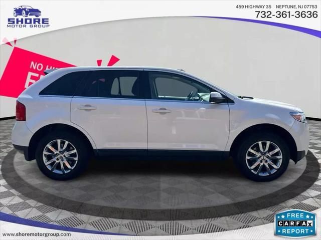 Photo of 2012 White Ford Edge