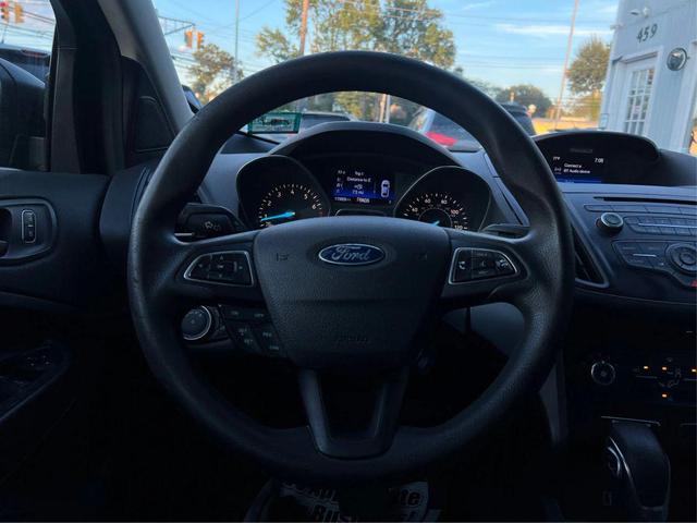 Photo of 2017 Black Ford Escape