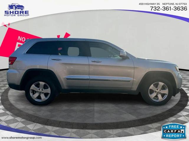 Photo of 2013 Silver Jeep Grand Cherokee