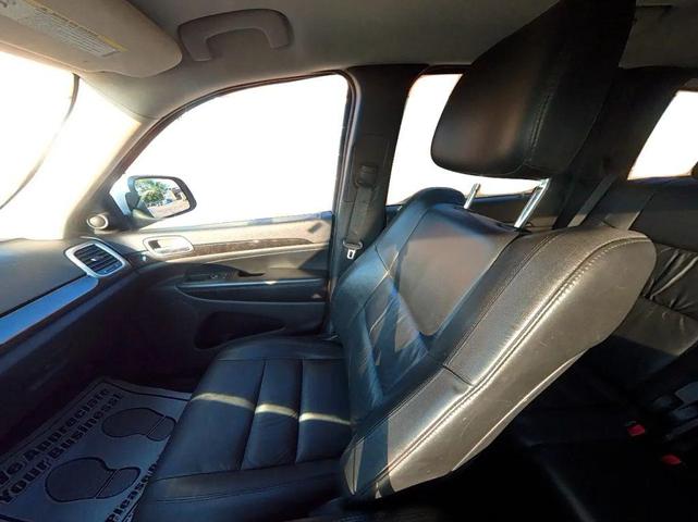 Photo of 2013 Silver Jeep Grand Cherokee