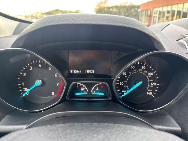 Photo of 2017 Black Ford Escape