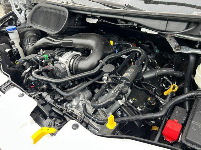 Photo of 2025 Oxford White Ford Transit-250