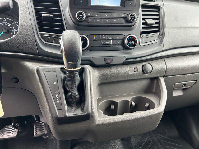 Photo of 2025 Oxford White Ford Transit-250