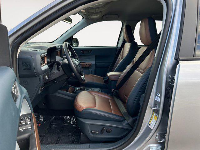 Photo of 2022 Iconic Silver Metallic Ford Maverick