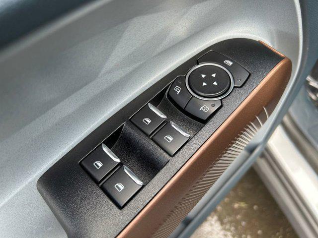 Photo of 2022 Iconic Silver Metallic Ford Maverick