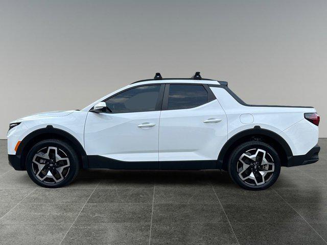 Photo of 2023 Atlas White Hyundai SANTA CRUZ