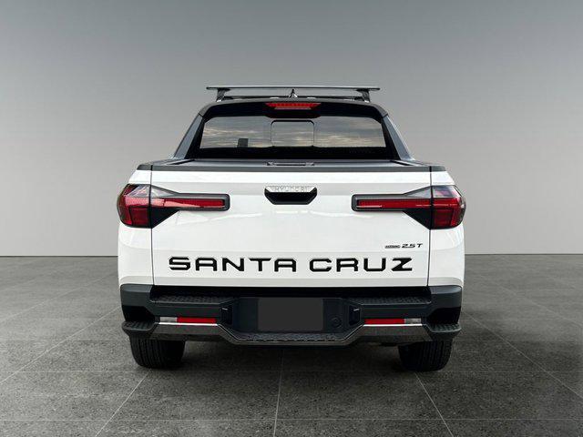 Photo of 2023 Atlas White Hyundai SANTA CRUZ