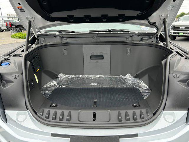 Photo of 2025 White Ford F-150 Lightning