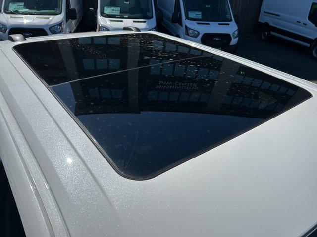 Photo of 2025 White Ford F-150 Lightning