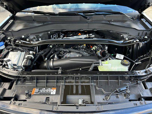 Photo of 2025 Carbonized Gray Metallic Ford Explorer